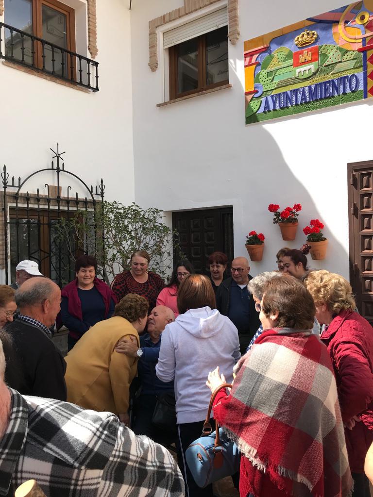 El pueblo de Alcaucín rindió un cariñoso homenaje, el pasado 2 de abril, al sacerdote diocesano Manuel Bermúdez, quien fue su párroco durante más de 20 años.