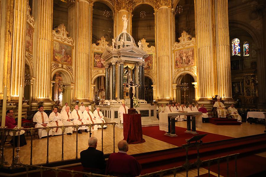 Misa Crismal celebrada en la Catedral de Málaga el 17 de abril de 2019 // S. FENOSA