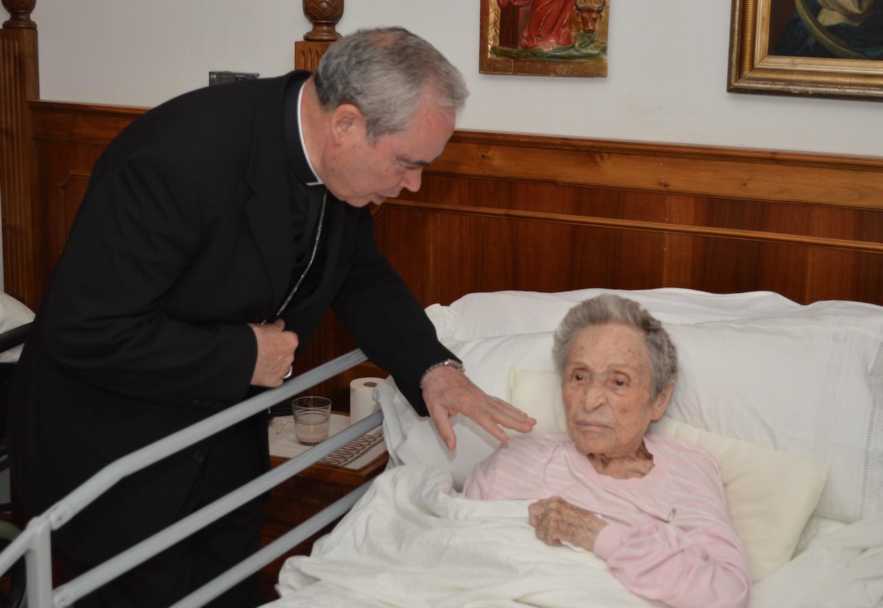 Visita Pastoral del Obispo de Málaga a la parroquia Virgen del Carmen de Marbella // J. ESTEBAN