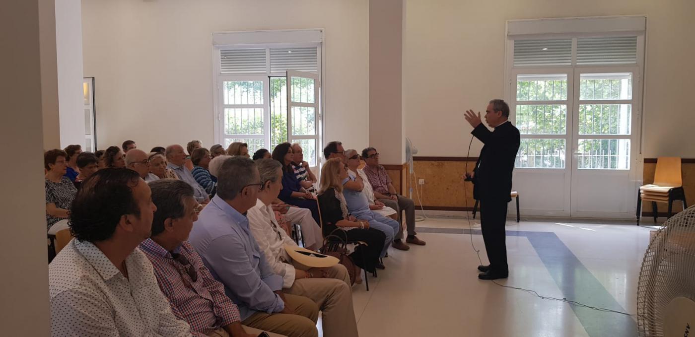 Visita Pastoral de Don Jesús Catalá a la parroquia de Virgen del Rocío de San Pedro de Alcántara
