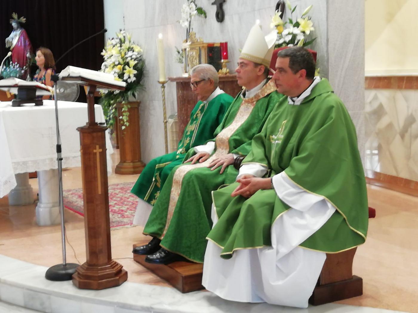 Visita Pastoral de Don Jesús Catalá a la parroquia de Virgen del Rocío de San Pedro de Alcántara