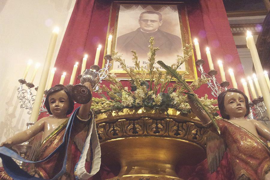 Altar dedicado al beato Enrique Vidaurreta en la parroquia de San Sebastián de Antequera