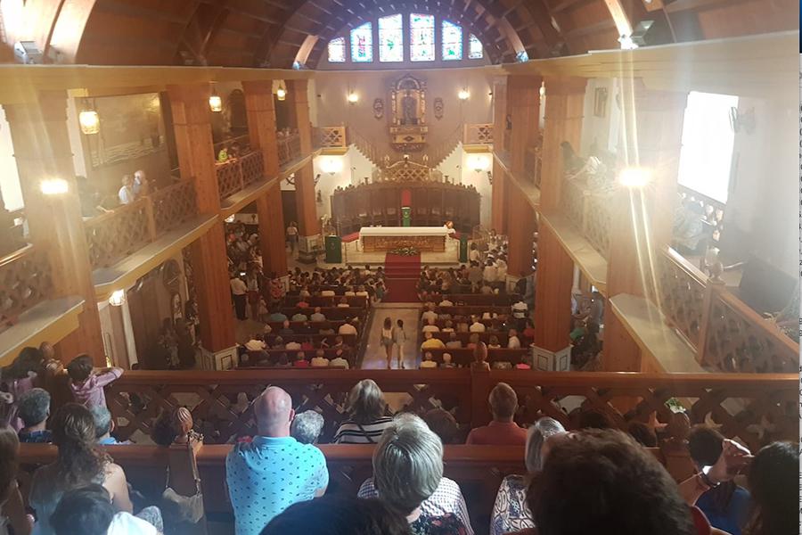 Erección de la parroquia Santa  María del Mar (Torremolinos)