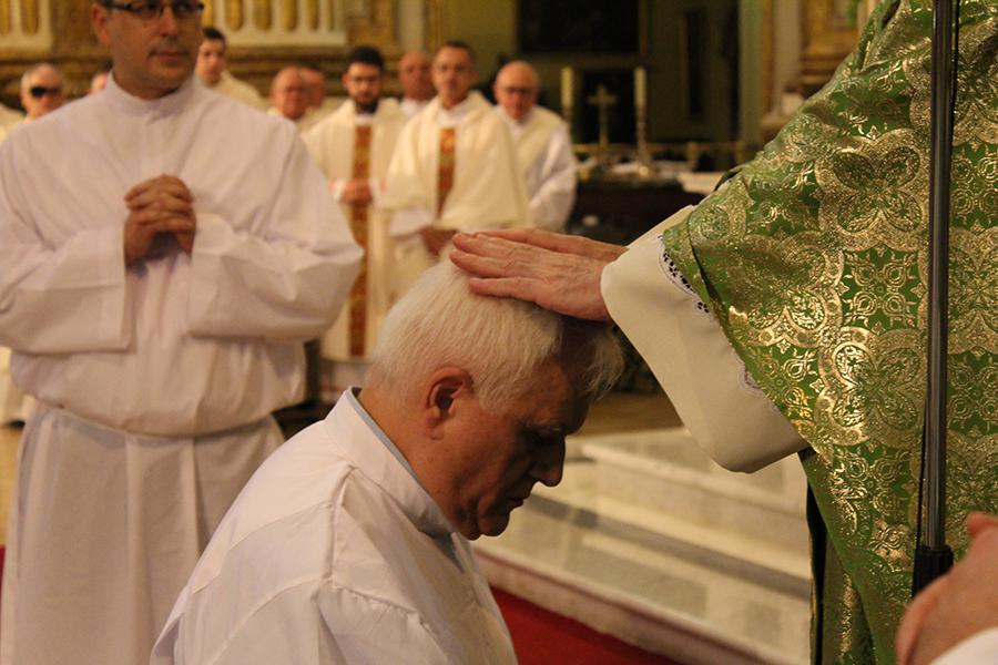 El Obispo de Málaga ordena tres nuevos diáconos permanentes // D. GUTIÉRREZ