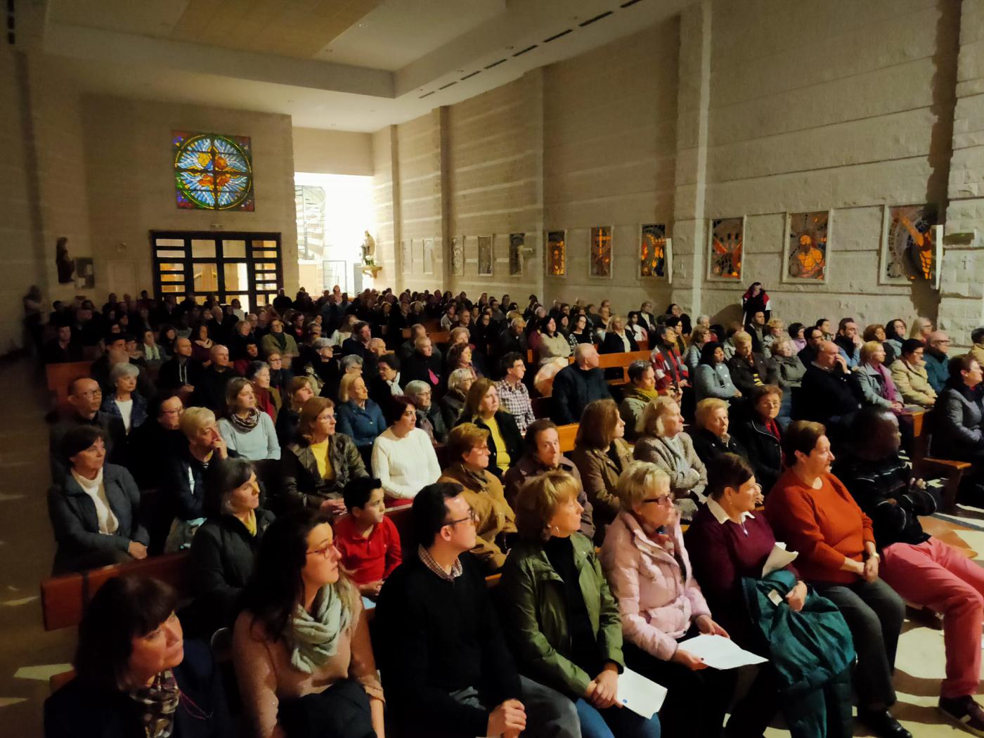 Vigilia de Oración en la parroquia Santa Maria Madre de Dios