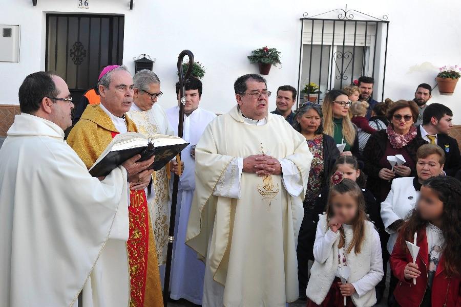 Algatocín recibe al Obispo en la Candelaria