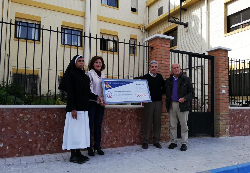 El Cottolengo de Málaga recibe 5.500 euros gracias a la San Silvestre