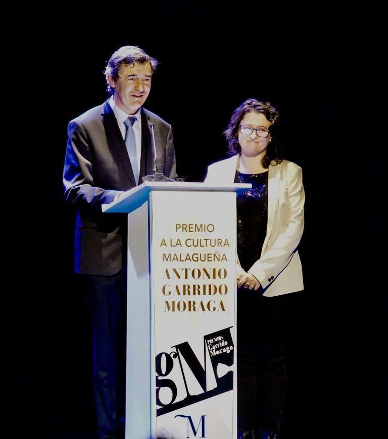 Enrique Viguera y Ana Grande 