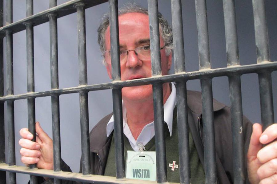 TESTIGOS DE RESURRECCIÓN: "Los internos han rezado y enviado cartas de ánimo a los hospitales de Málaga"