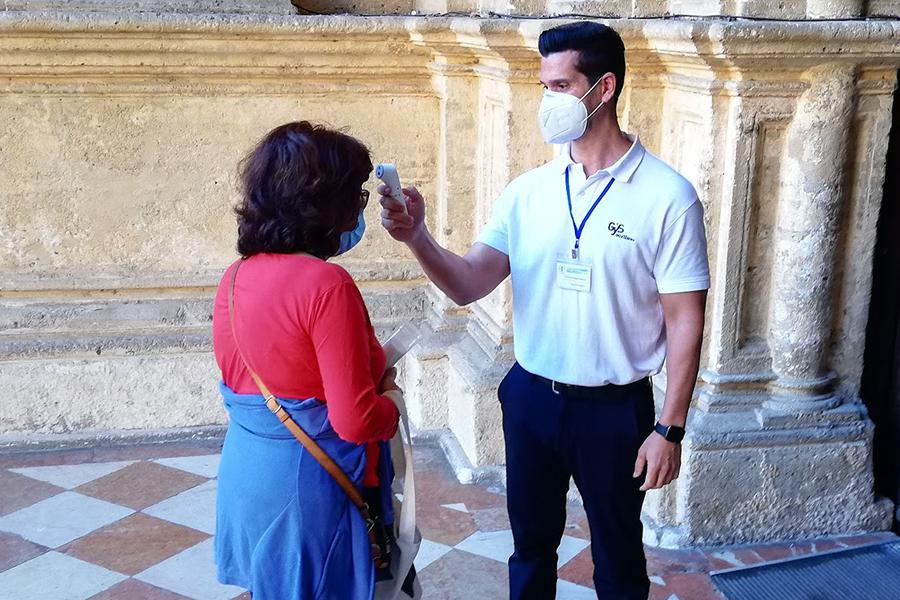 FASE 1. Satisfacción en la primera Misa en la Catedral de Málaga