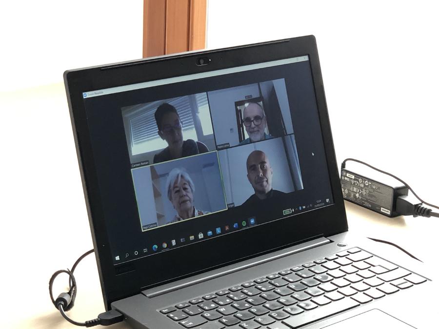 Pepi Cotrino durante el examen de Síntesis Teológica // E. LLAMAS