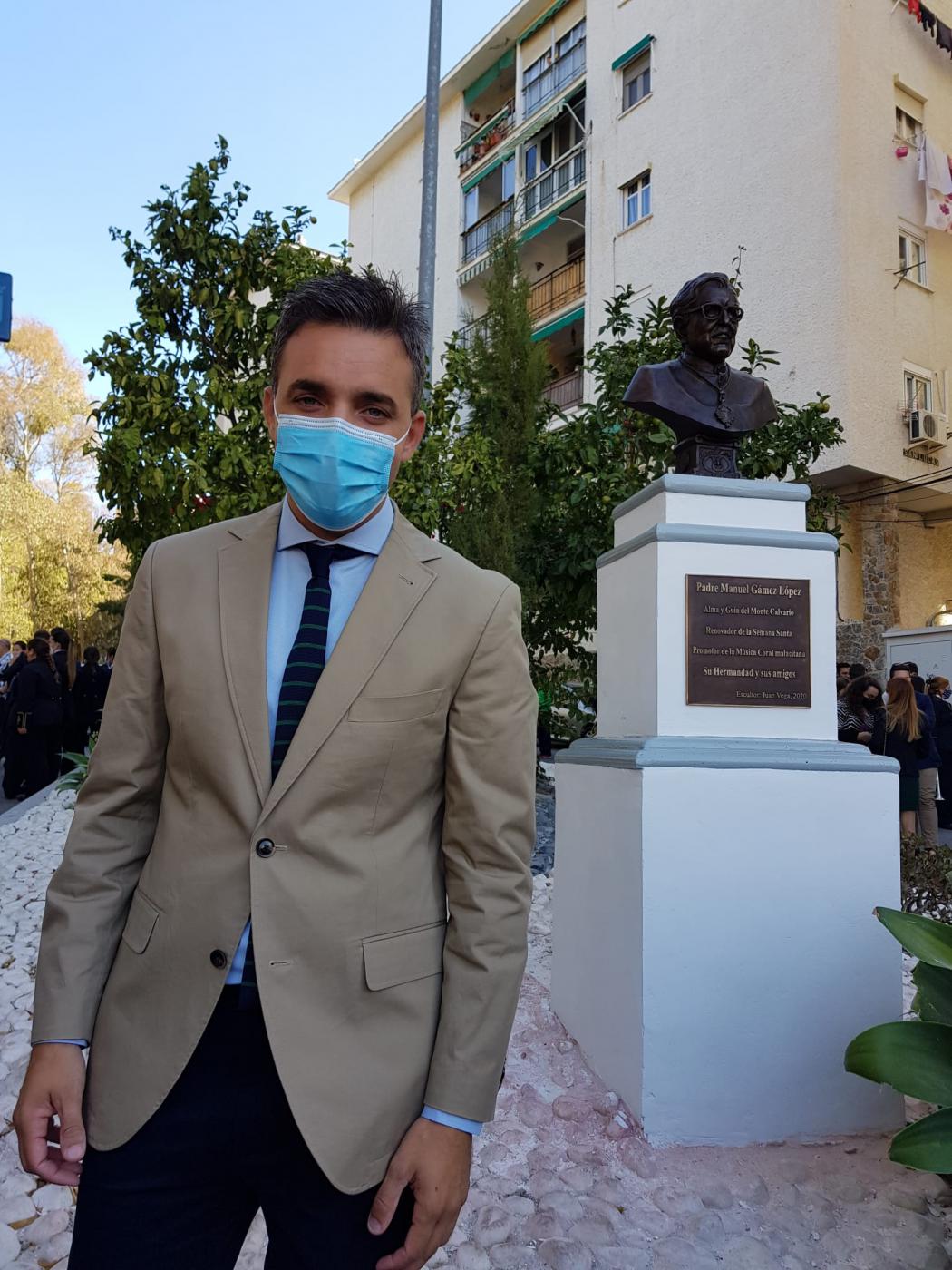 Inauguración del busto de D. Manuel Gámez en la glorieta que lleva su nombre en la subida al Monte Calvario