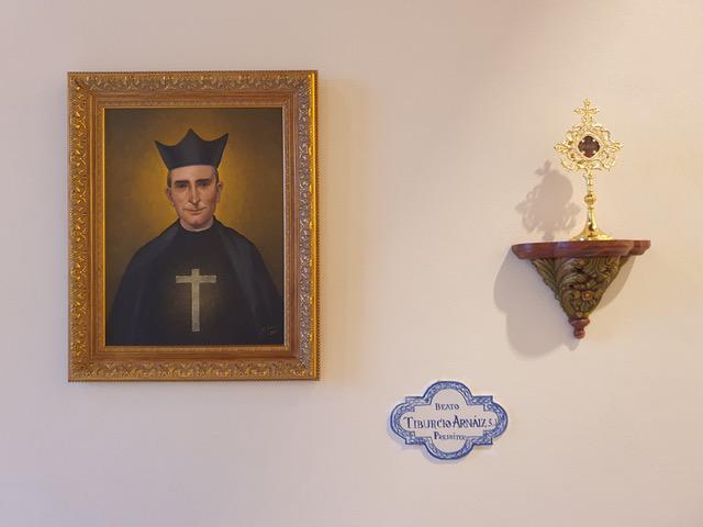 Cuadro y reliquia del Beato Tiburcio Arnaiz en la parroquia de Algarrobo