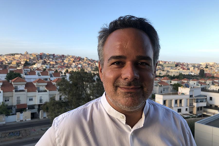 Antonio J. Molina: «Cuando empiezo a pensar, siempre acabo rezando»