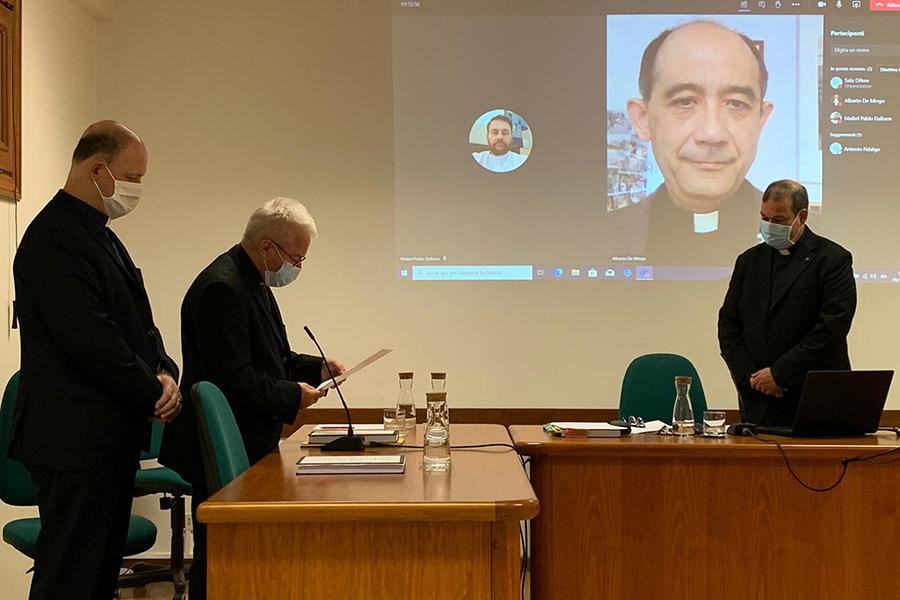 Juan Manuel Ortiz Palomo durante la defensa de la tesis doctoral 