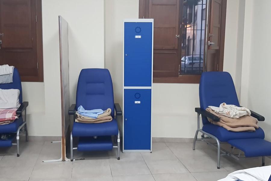 El día a día en el centro de acogida nocturna Calor y café // I. MARTOS