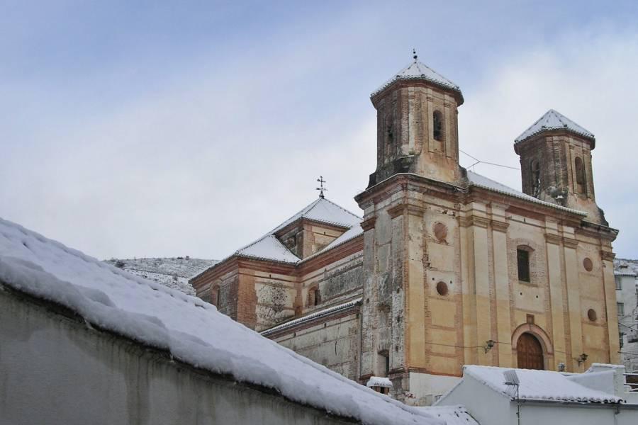 Iglesia de la San Antonio de Padua en Alpandeire