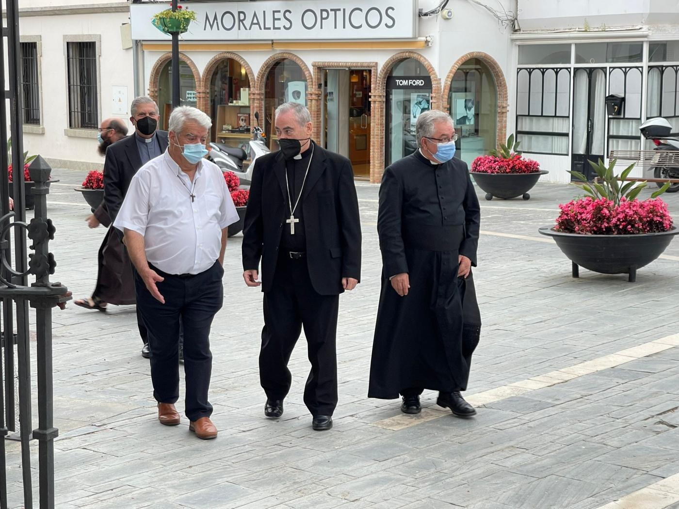 Visita Pastoral del Obispo de Málaga al Convento de San Francisco, en Vélez-Málaga