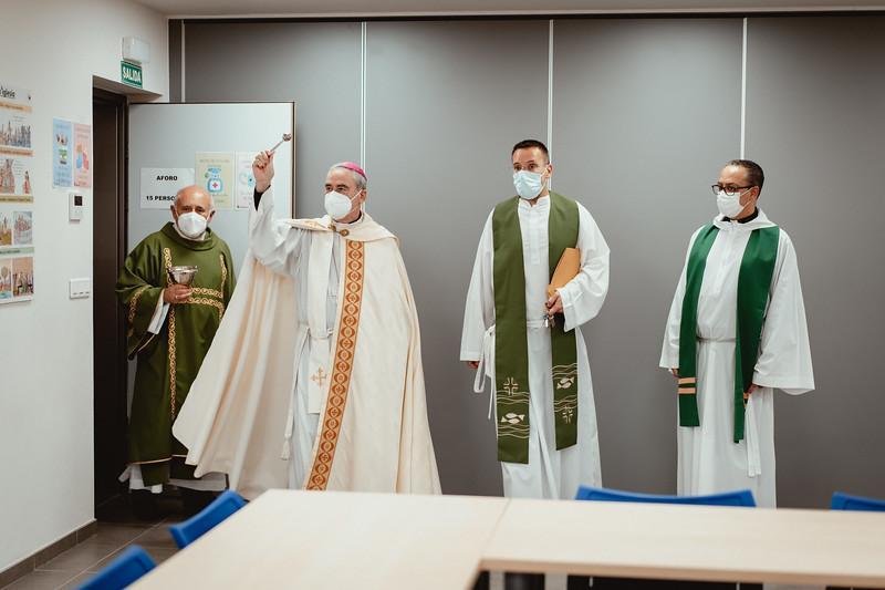 Bendición de los salones parroquiales de El Salvador, en Málaga capital