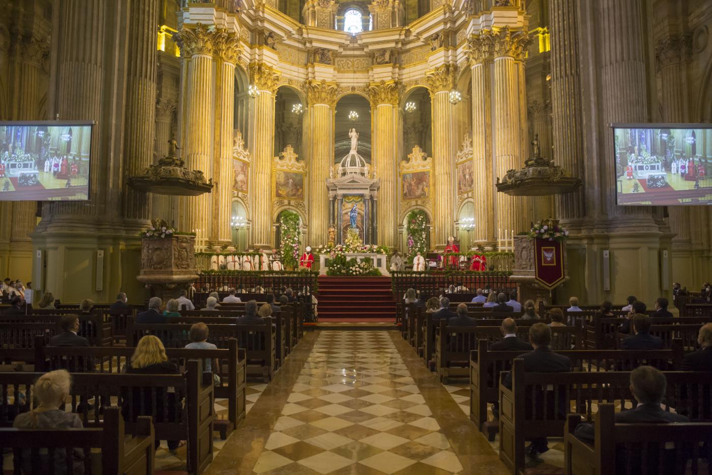 Solemne Eucaristía con motivo del 25 aniversario de la ordenación episcopal de D. Jesús Catalá // A. CABRERA