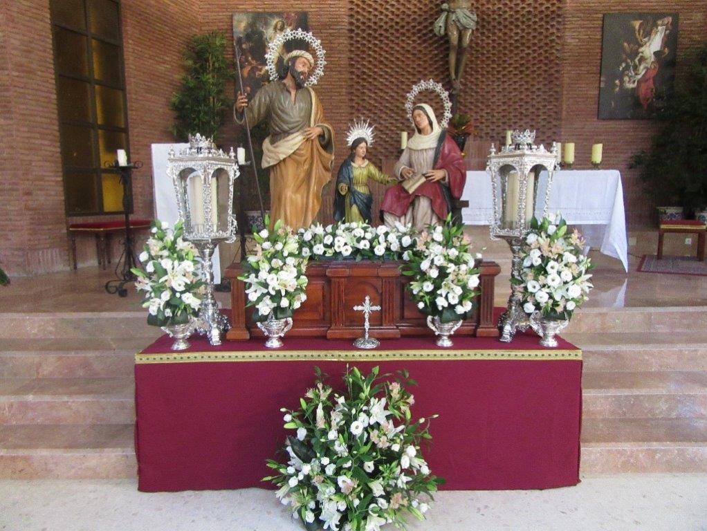 La parroquia de Santa Ana y San Joaquín celebra a sus titulares