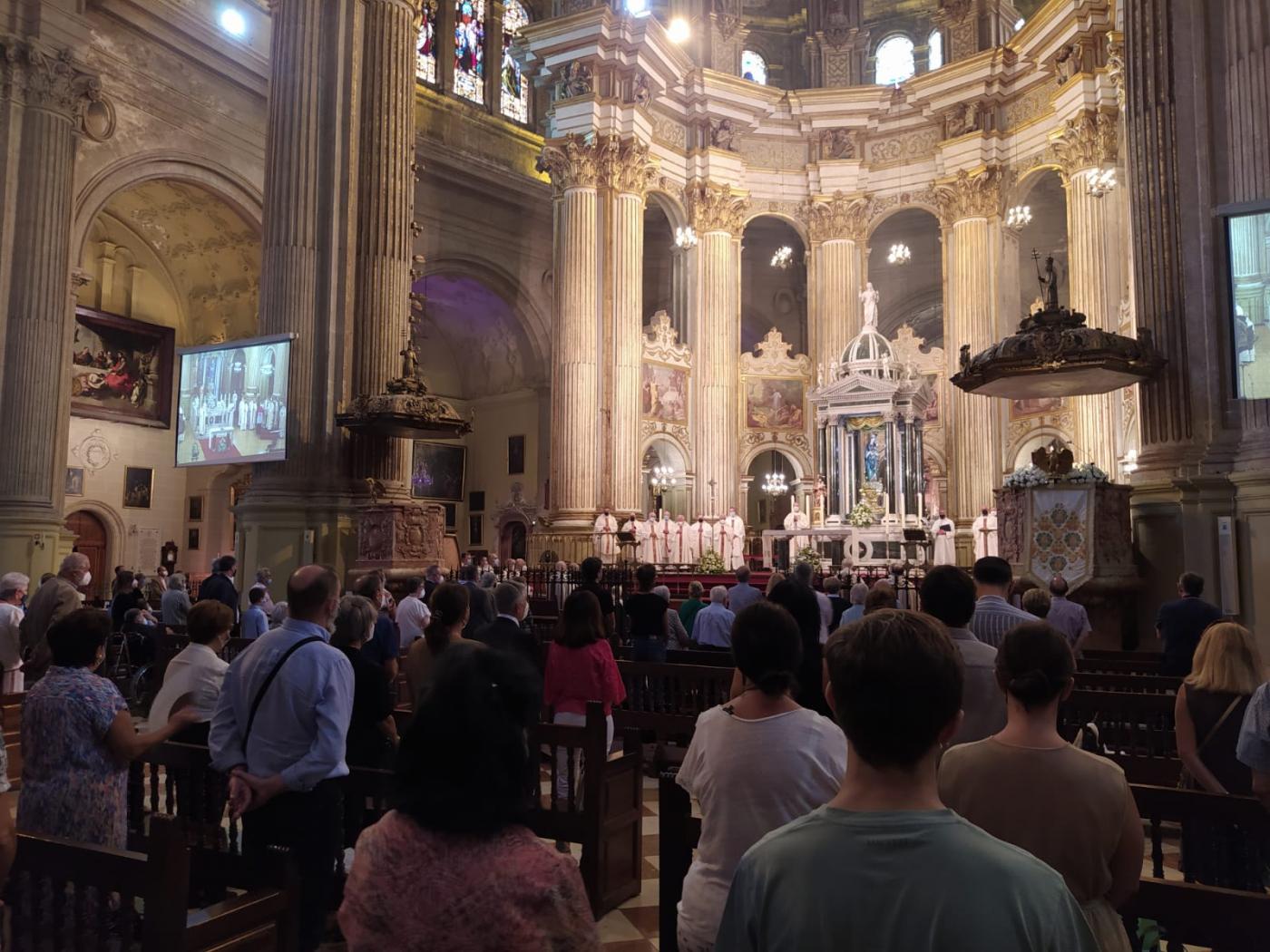 Celebración en la Catedral de Málaga de las bodas de oro episcopales de Mons. Ramón Buxarrais