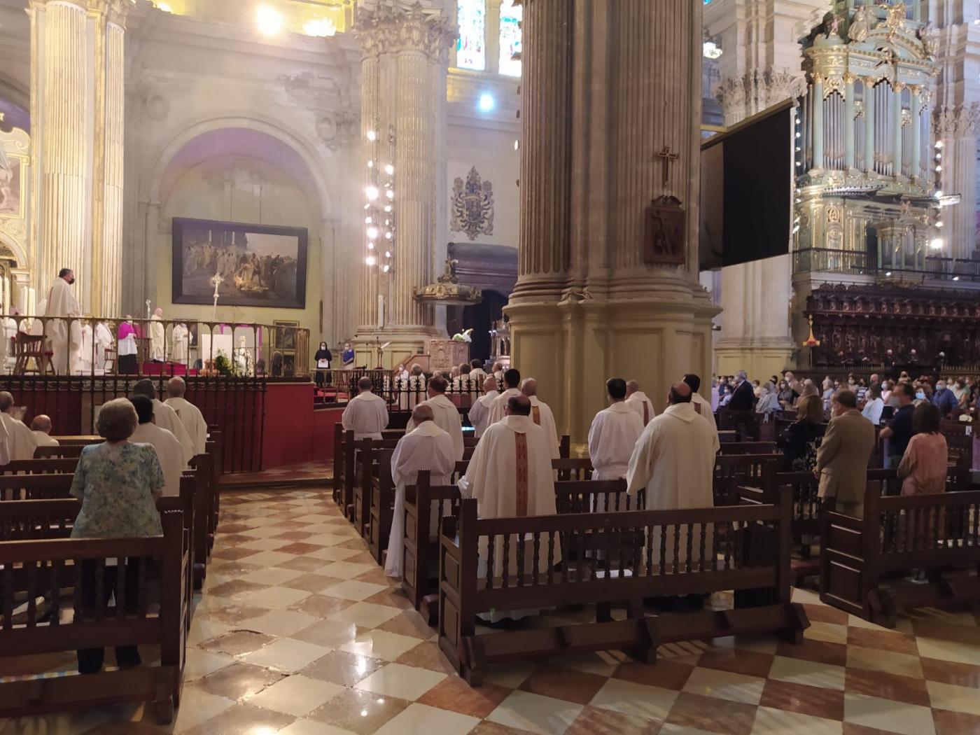 Celebración en la Catedral de Málaga de las bodas de oro episcopales de Mons. Ramón Buxarrais