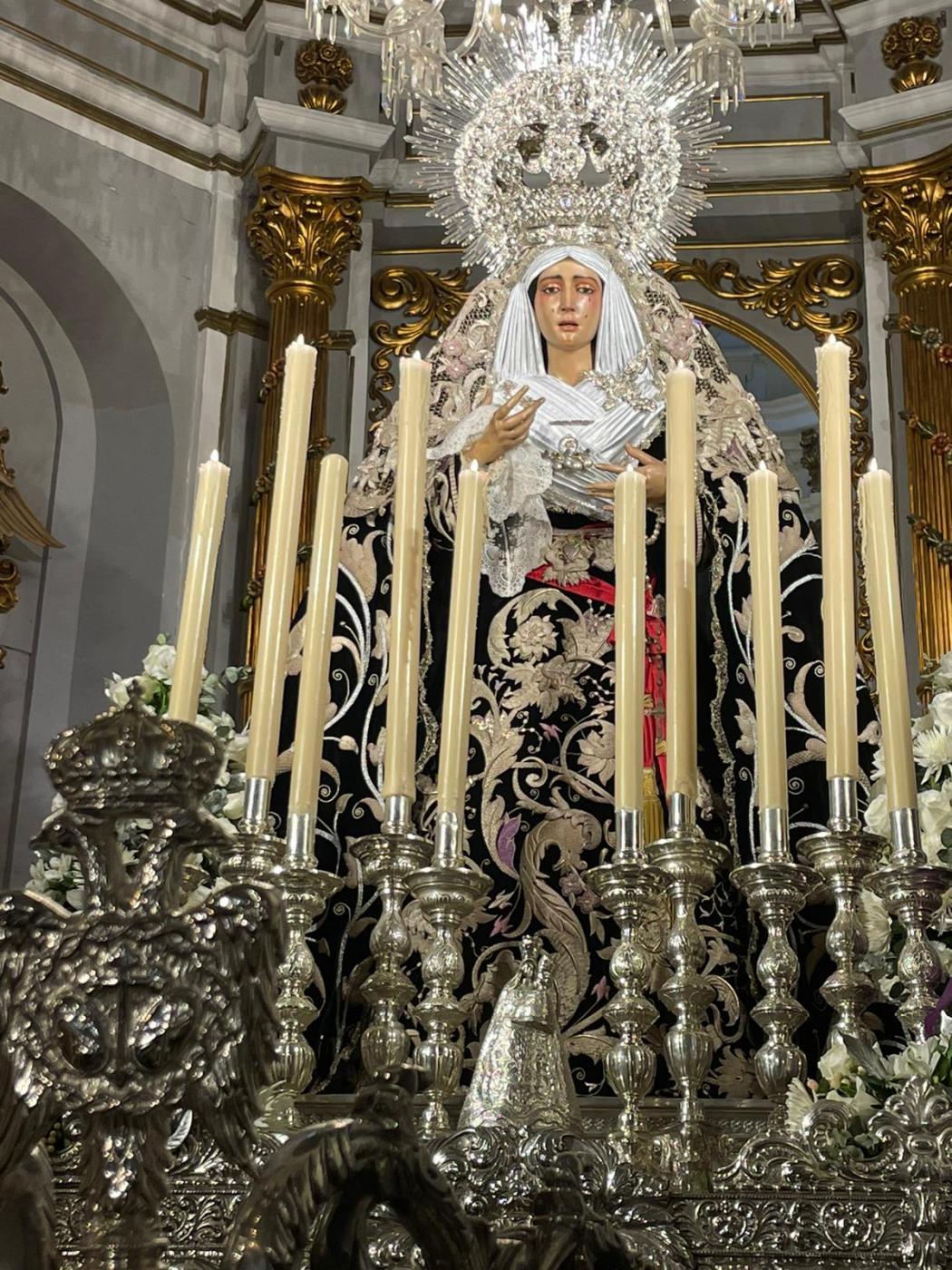 Virgen del Gran Poder (Misericordia), en rosario de la aurora // V. FLORES