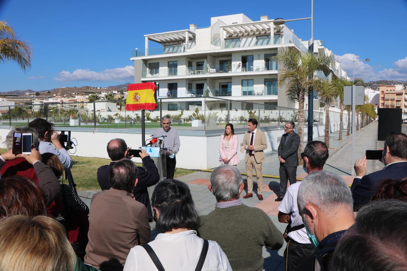 «Esta calle es para todos vosotros, queridos feligreses y vecinos»