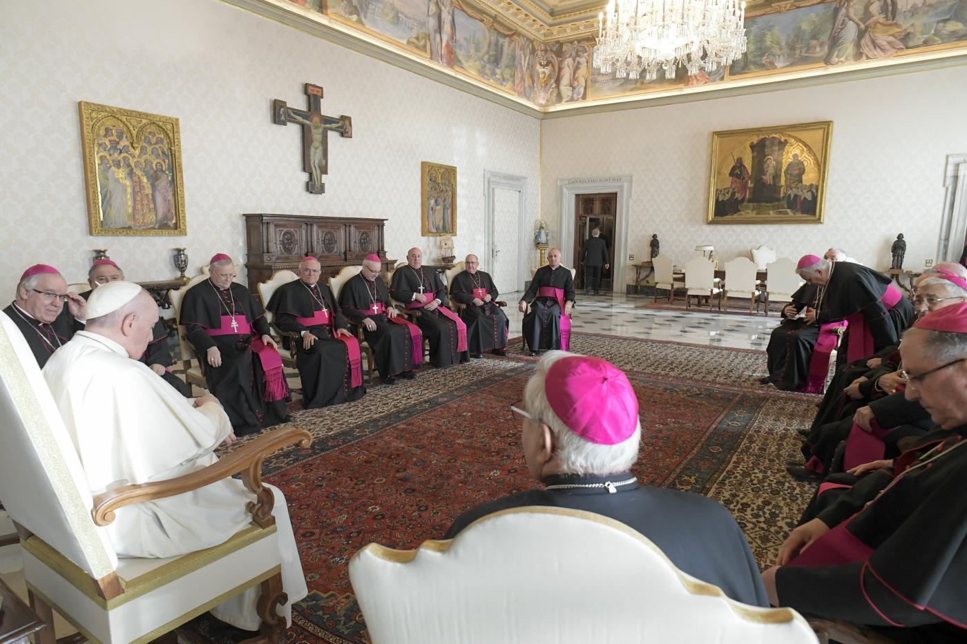 Momento de la audiencia del Papa con los obispos participantes en la visita ad limina. FOTO: VATICAN MEDIA