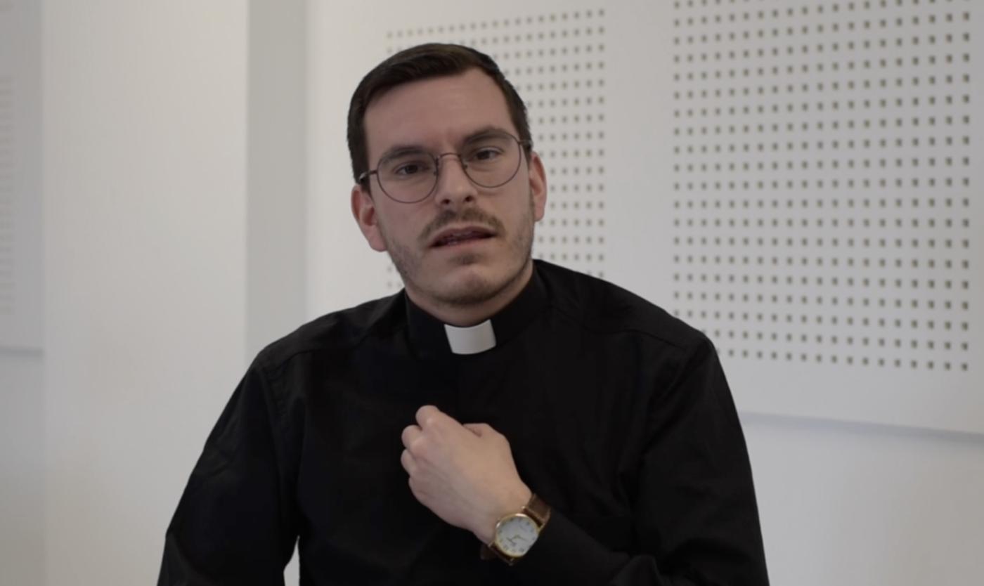 Juan Manuel Caracuel durante la segunda de las charlas cuaresmales online 2022