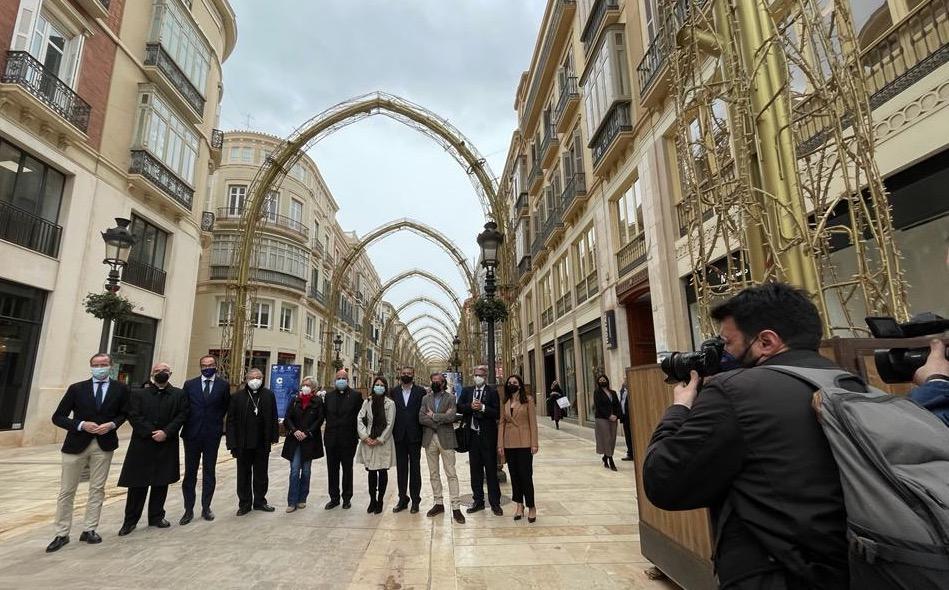 COPE Málaga saca la cruz guía a la calle