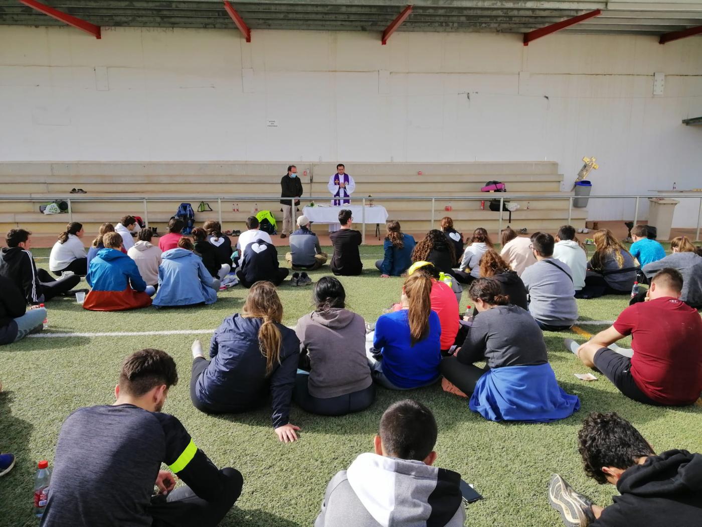 Encuentro preparatorio de jóvenes para el Camino de Santiago