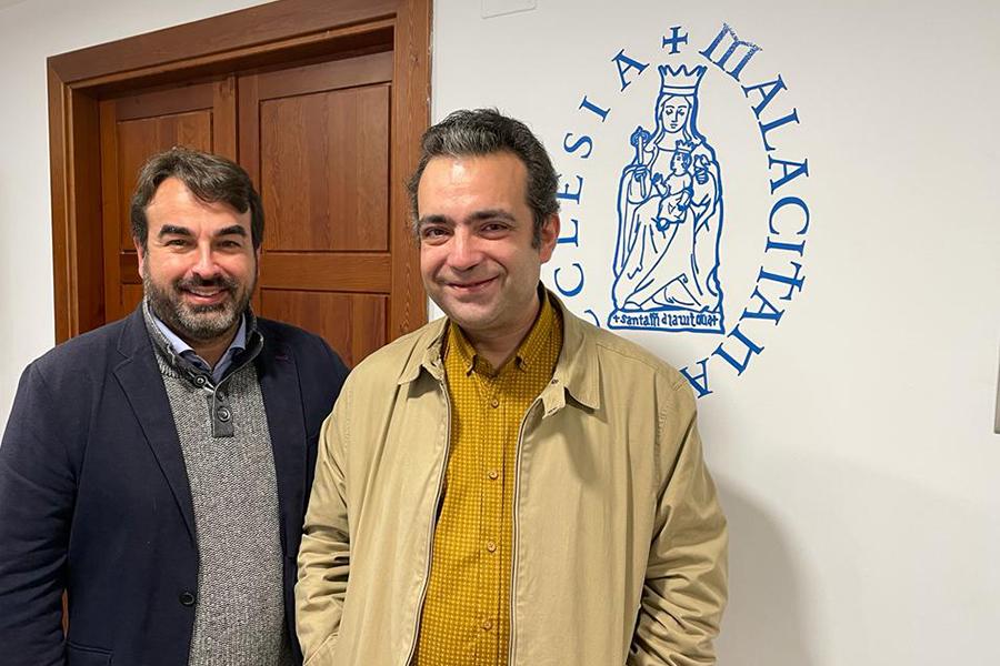 «Contemplando la imagen de la Virgen, Ovando cae en una tumba abierta en la Basílica de la Victoria»