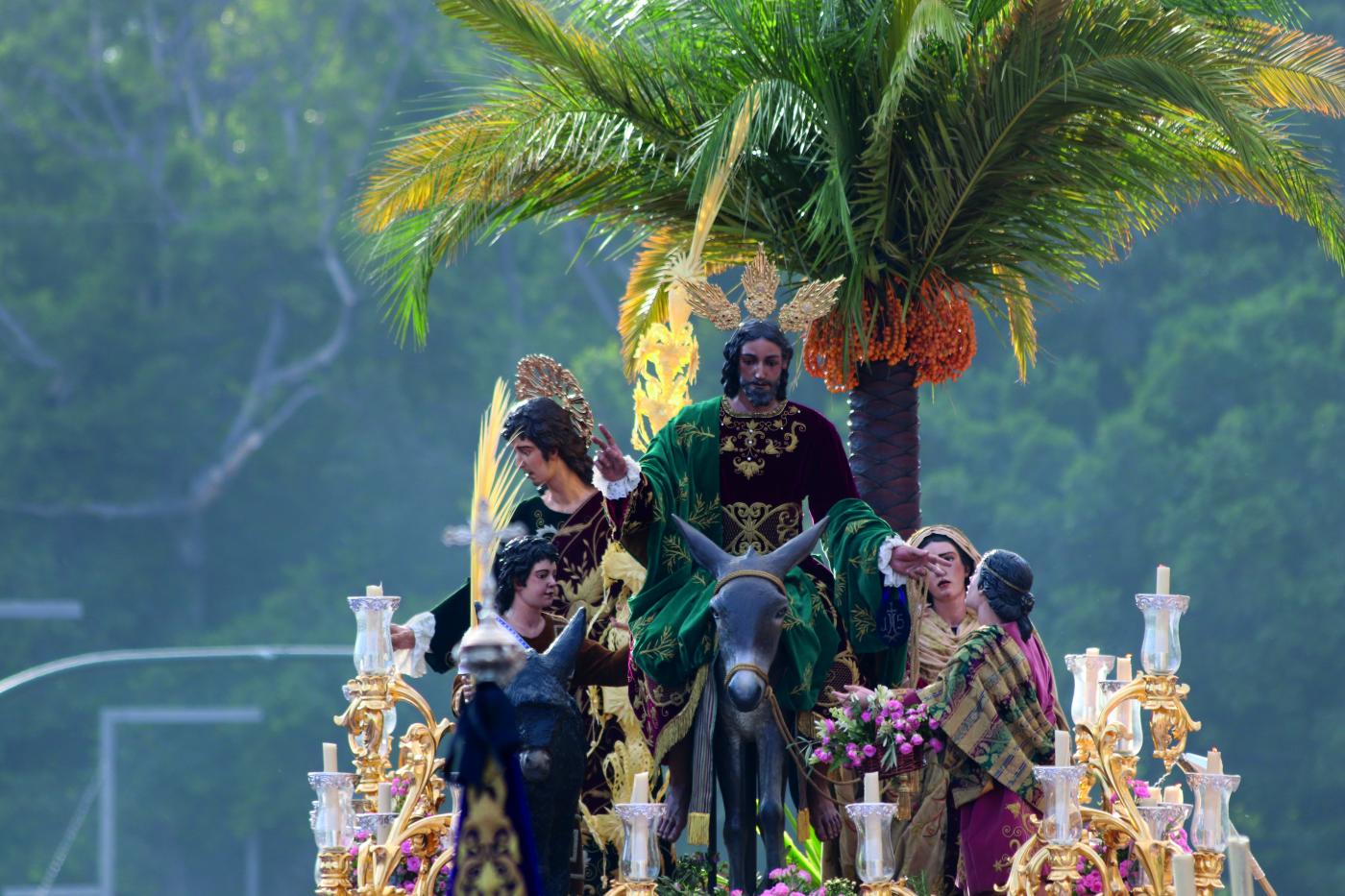 DOMINGO DE RAMOS. Aprended de mí que soy manso y humilde de corazón