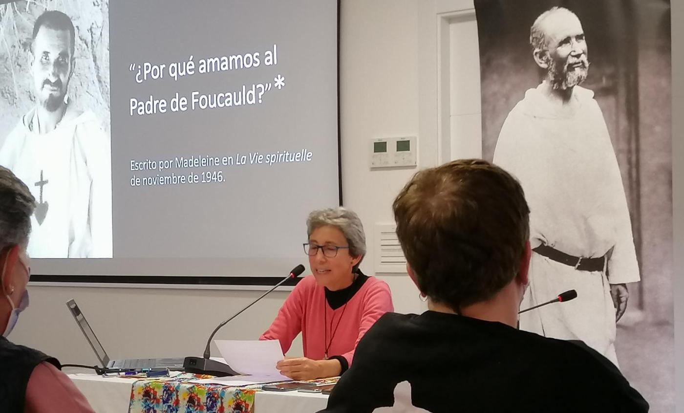 Mariola López Villanueva: «Carlos de Foucauld y Madeleine Delbrèl son personas sencillas que con su manera de ser alivian las heridas del mundo»