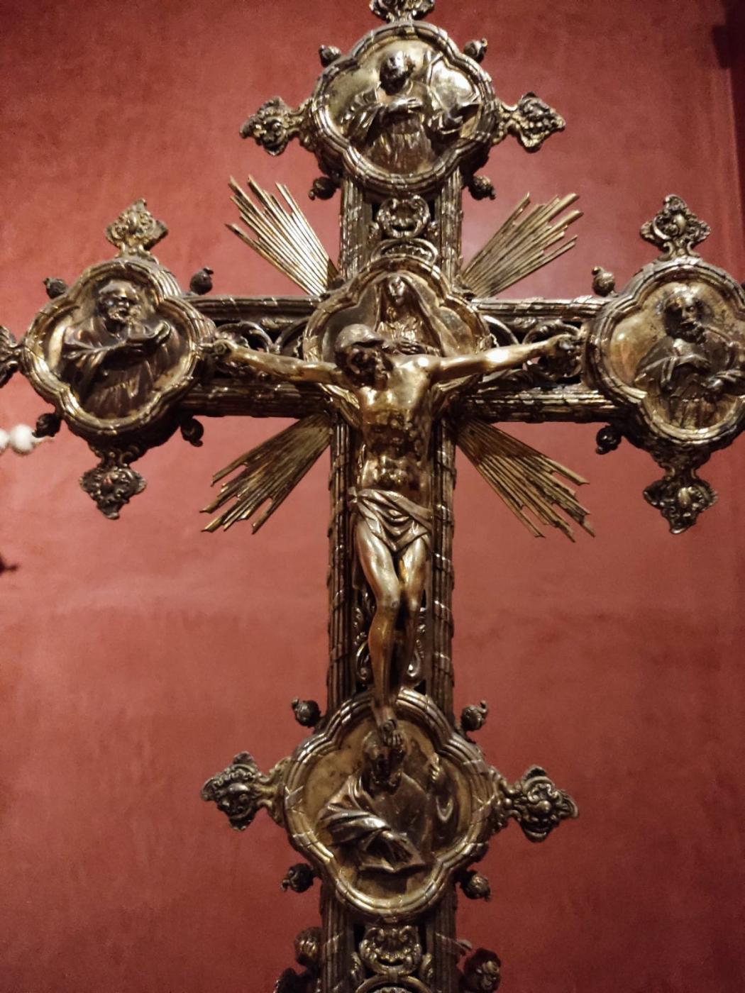 Cruz procesional en la Catedral de Málaga