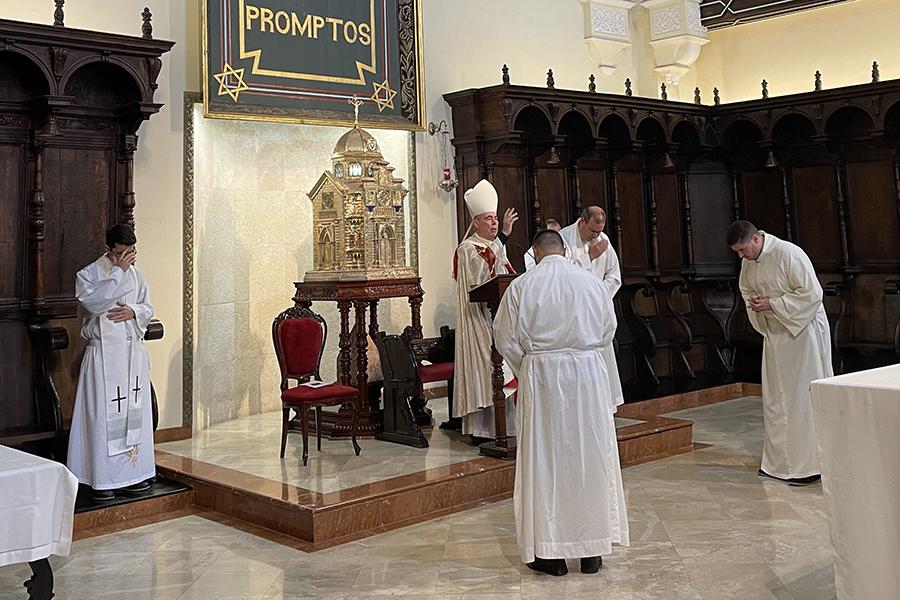 Rito de Admisión a órdenes en el encuentro del presbiterio en la fiesta de san Juan de Ávila 2022 // E. LLAMAS