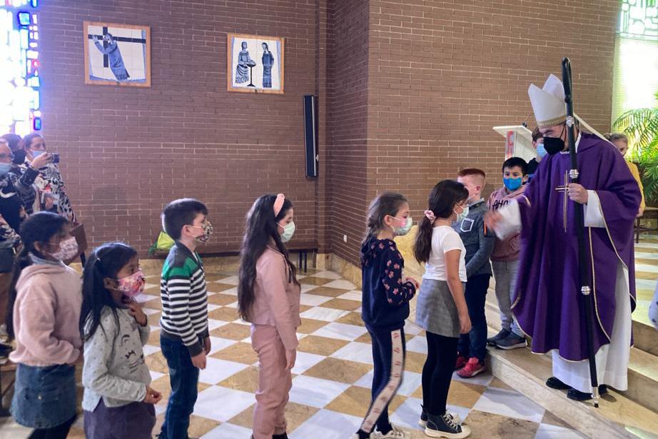 «Agradecemos de corazón la delicadeza que ha tenido como pastor que visita a su feligresía y la reconforta»