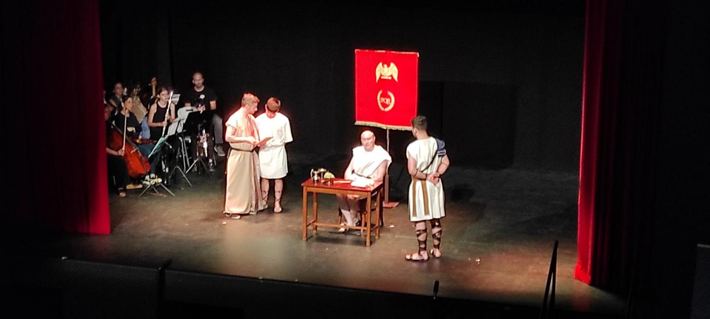 Momento de la representación de la obra Martyres Malacae, sobre la vida de San Ciriaco y Santa Paula