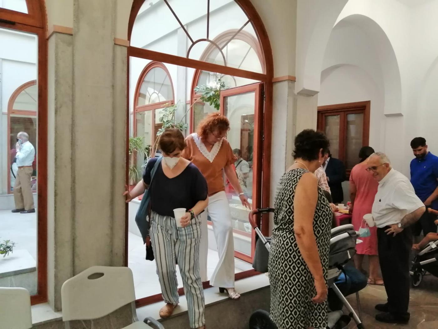 Ágape fraterno en el Centro Superior de Estudios Teológicos San Pablo de la capital