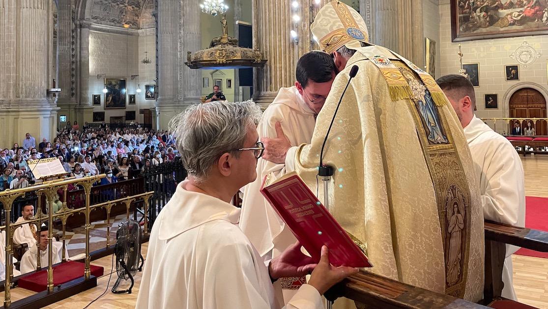 Ordenación de cinco nuevos sacerdotes // E. LLAMAS