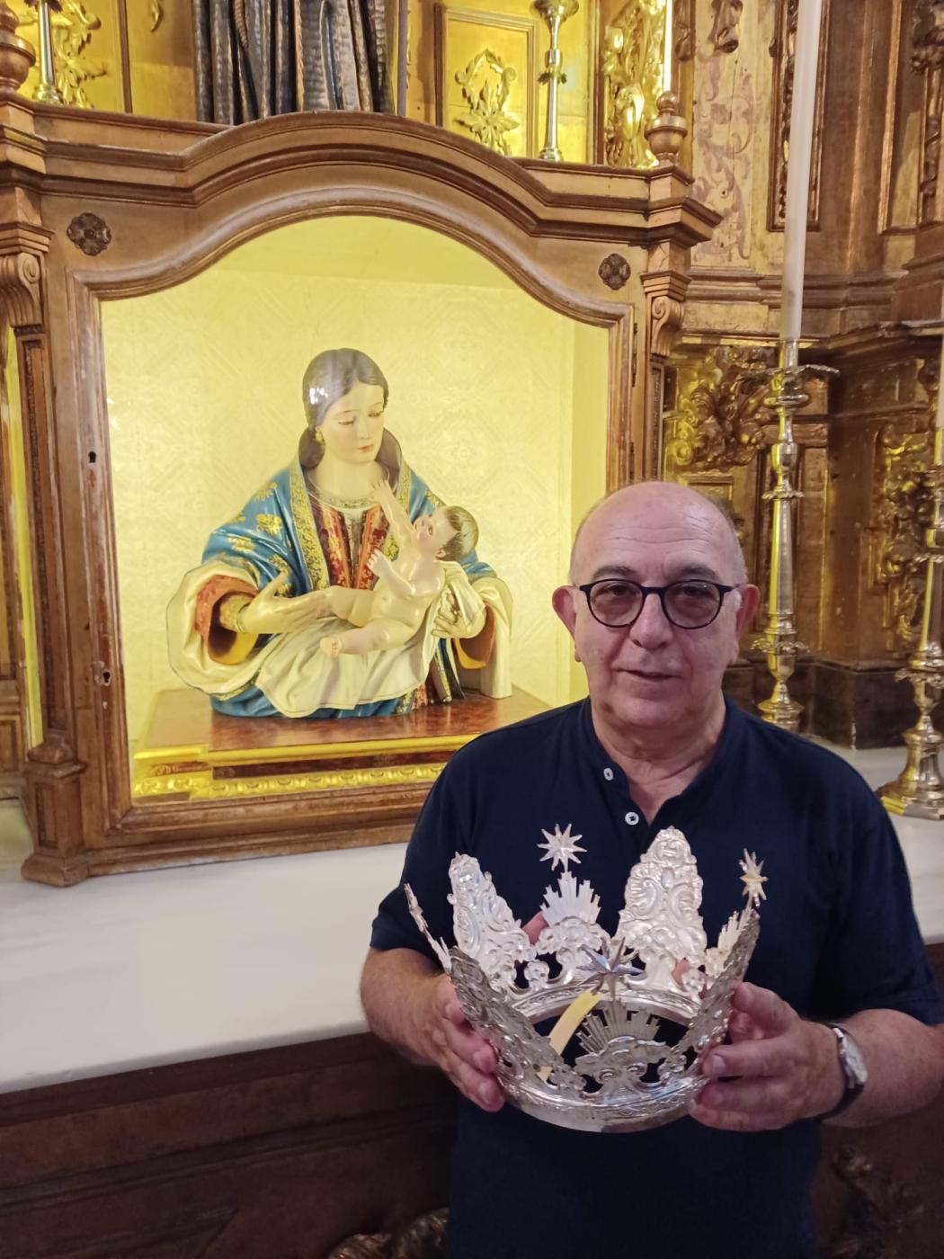 La parroquia de la Victoria recupera una corona de la Virgen de Belén