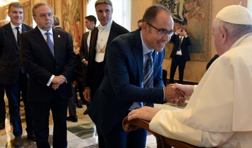 El Papa felicita a Cáritas por su 75 aniversario y recuerda que «el amor es el lenguaje que más nos une»