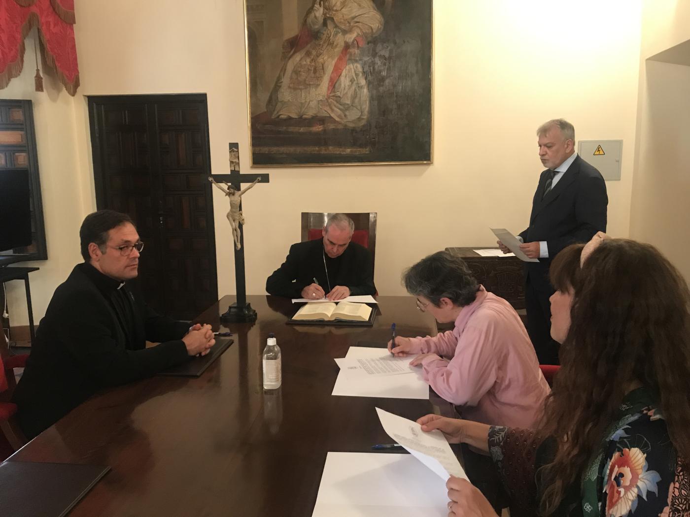 Juramento y profesión de fe de miembros de las Comisiones Históricas de causas de beatificación