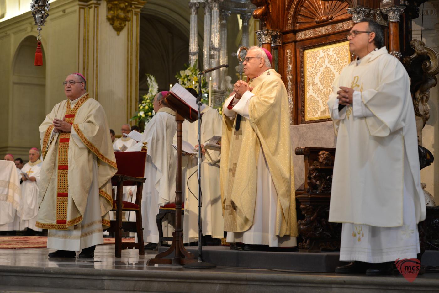 Mons. José María Gil y Mons. Javier Martínez