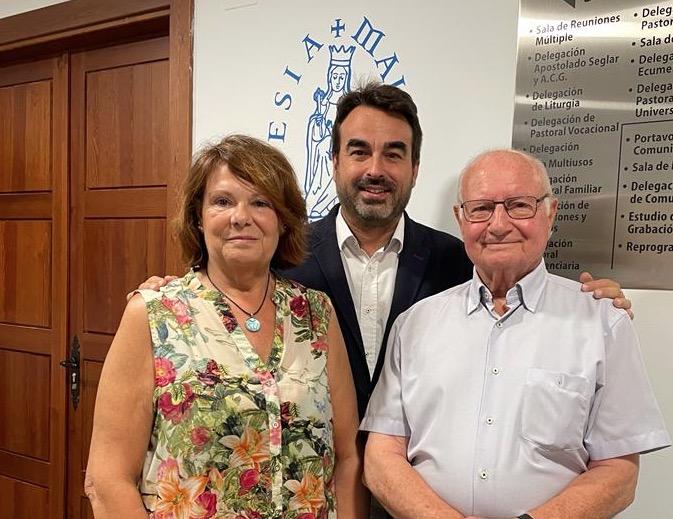 «Con cuatro años, me cuidaba la Virgen de la Victoria. Sentada en el templo esperaba la salida de mi hermana del colegio»