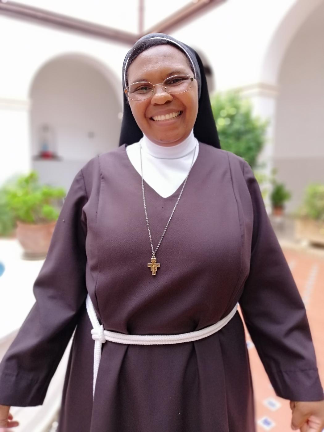 Una nueva clarisa en el barrio de Capuchinos