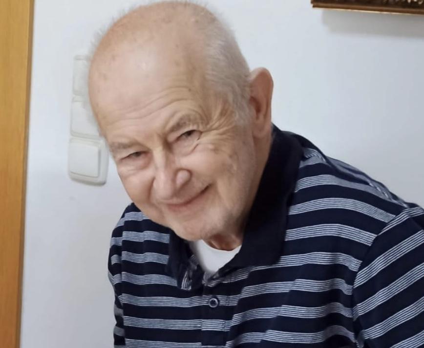 Semblanza del sacerdote D. Antonio Hidalgo Elena