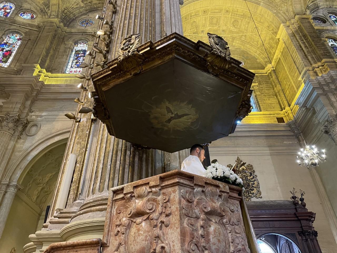 Ordenación de ocho diáconos en la Catedral de Málaga // E. LLAMAS